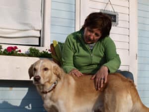 Frau mit Hund Workshop am 5. und 6. und am 26. und 27. September 2 Barbara Neuber HundeLogisch